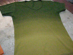 Camiseta customizada tie-dye