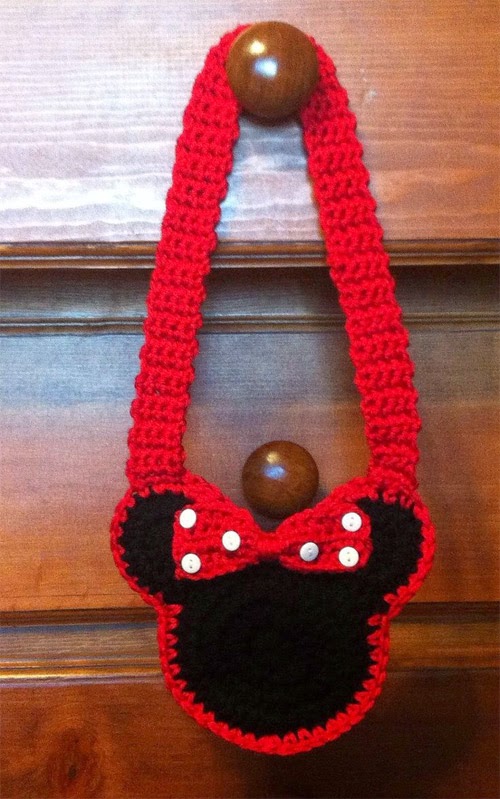 Inspiração: Minie Mouse - bolsinha crochê
