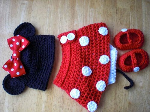 Inspiração: Minnie Mouse - roupinha de bebê crochê